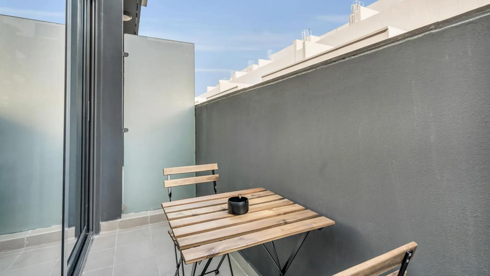 Dayf-Ser03 Brand New Studio With Balcony In Jvc Dubai Appartement
